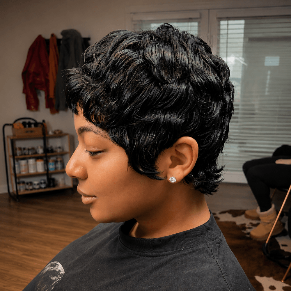 Wear & Go Natural Black 90s Bixie Short Wavy Wig