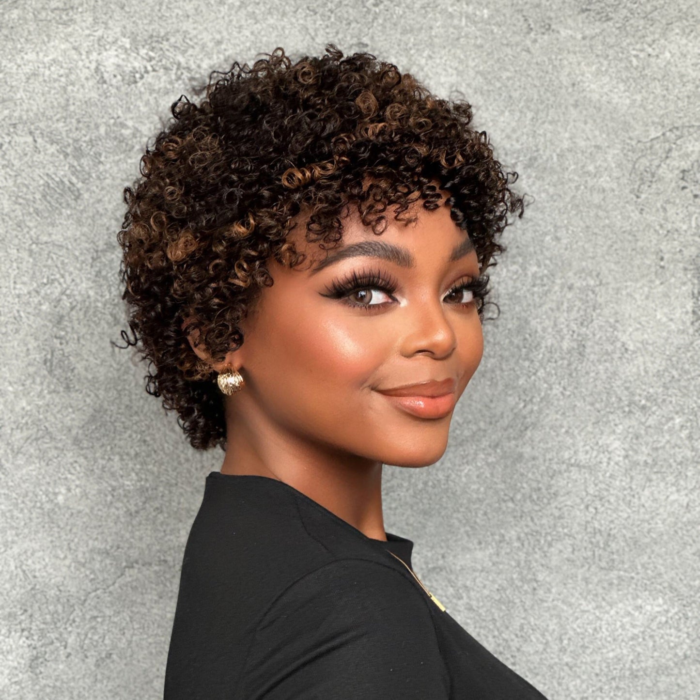 Put on & Go Highlight P2/27 Short Afro Curly Wig With Bangs