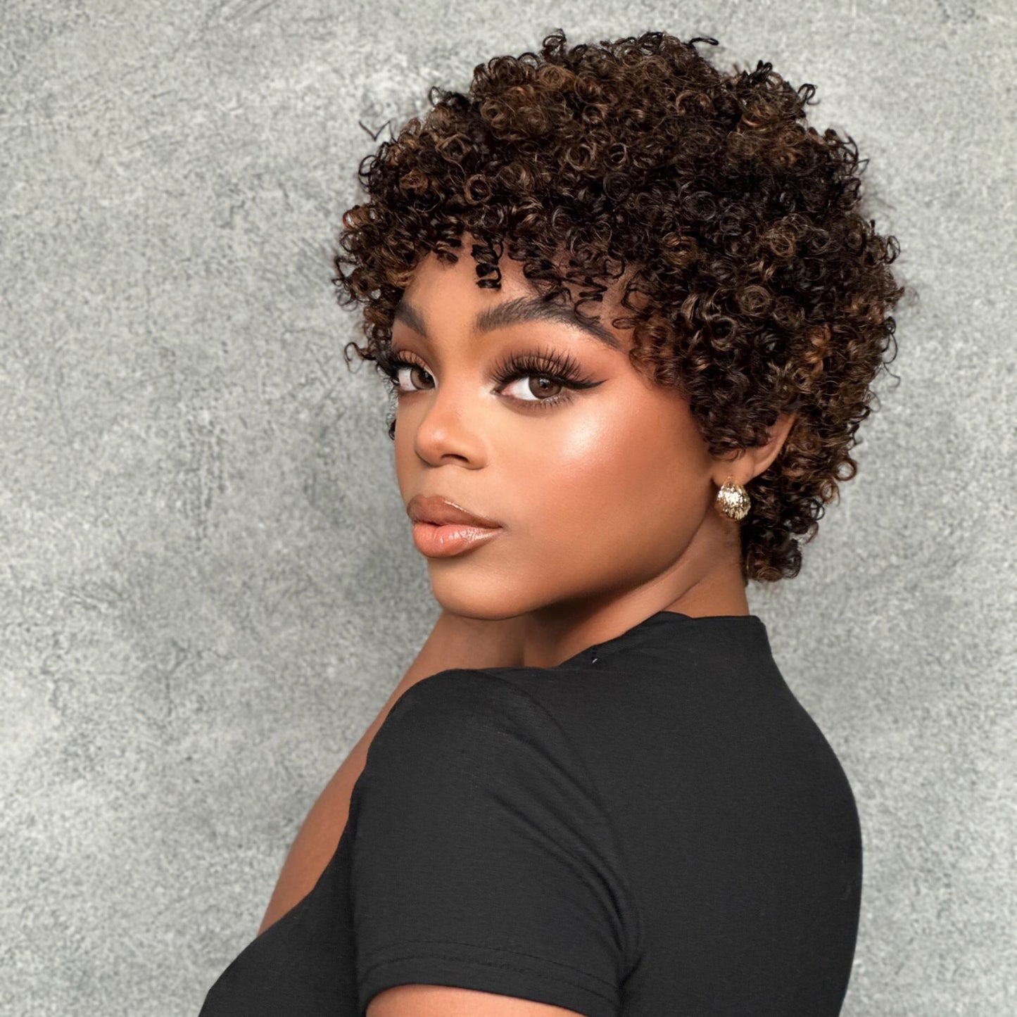 Put on & Go Highlight P2/27 Short Afro Curly Wig With Bangs